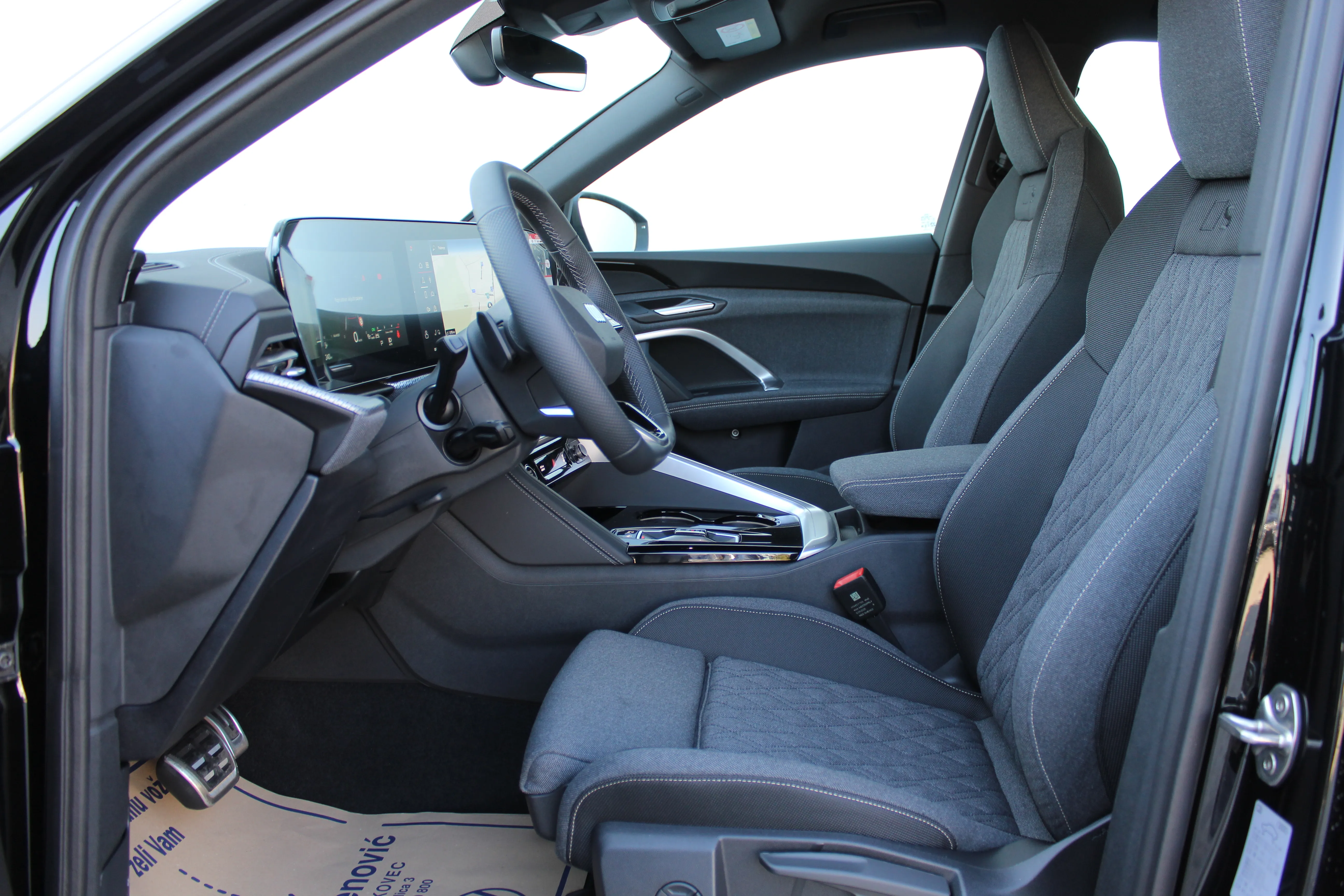 audi q5 40tdi quattro s tr s line - slika 8
