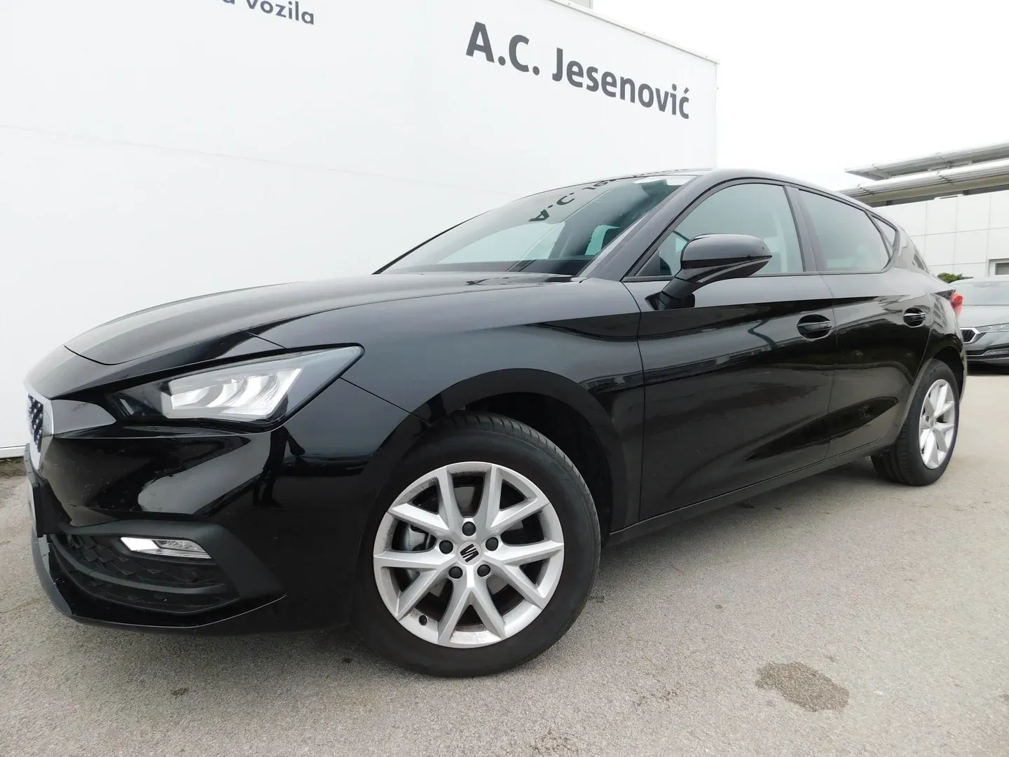12589 seat leon 2.0 tdi evo style - slika 7