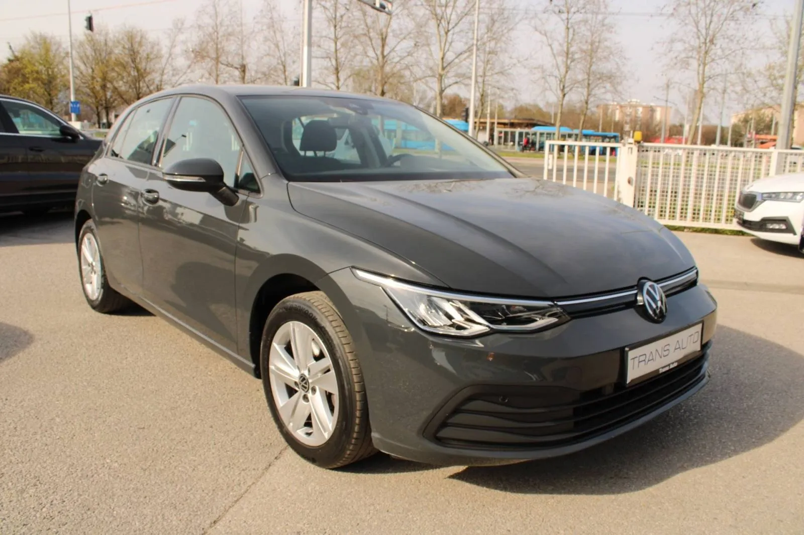 vw golf viii 1.0 etsi dsg - slika 2
