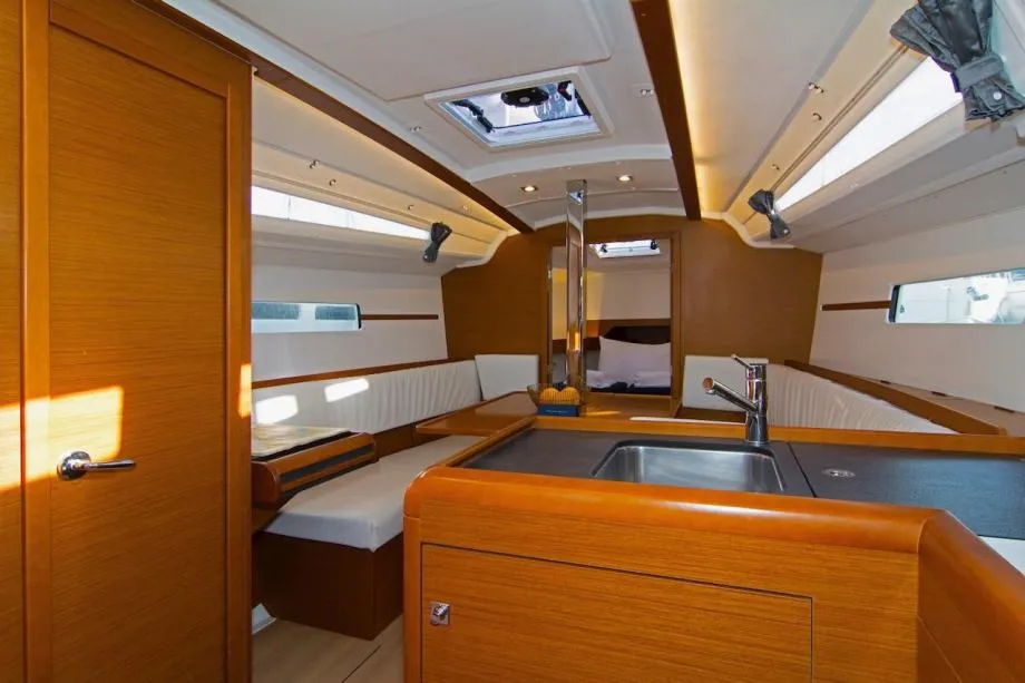 jeanneau sun odyssey 349 - slika 5