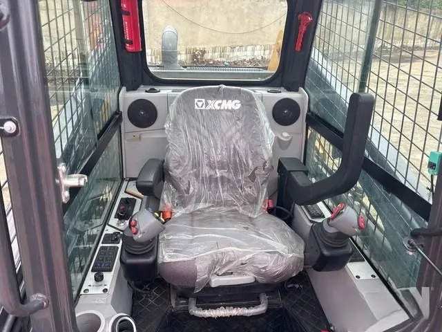 xcmg utovarivač sa gusjenicama xc7-tr08 - slika 5