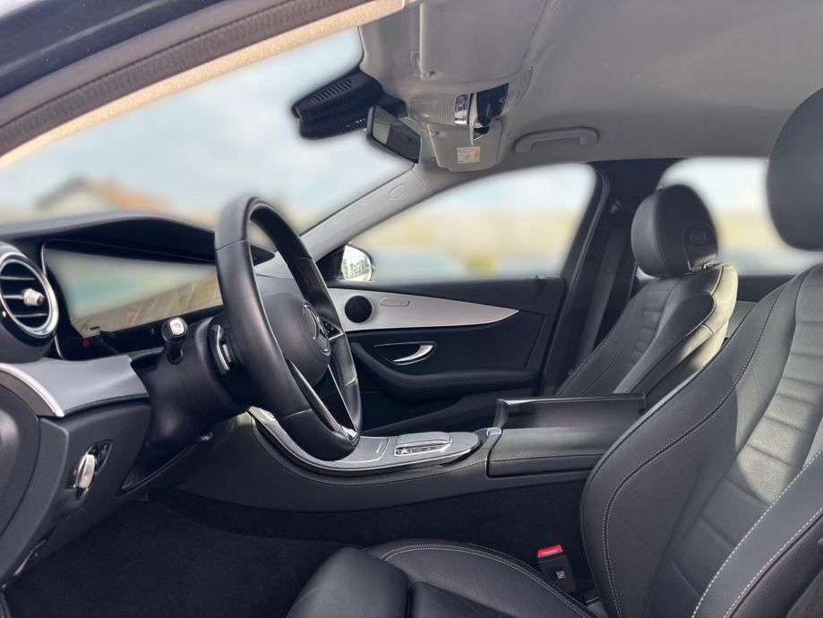 mercedes-benz e-klasa 200 d automatik - slika 15