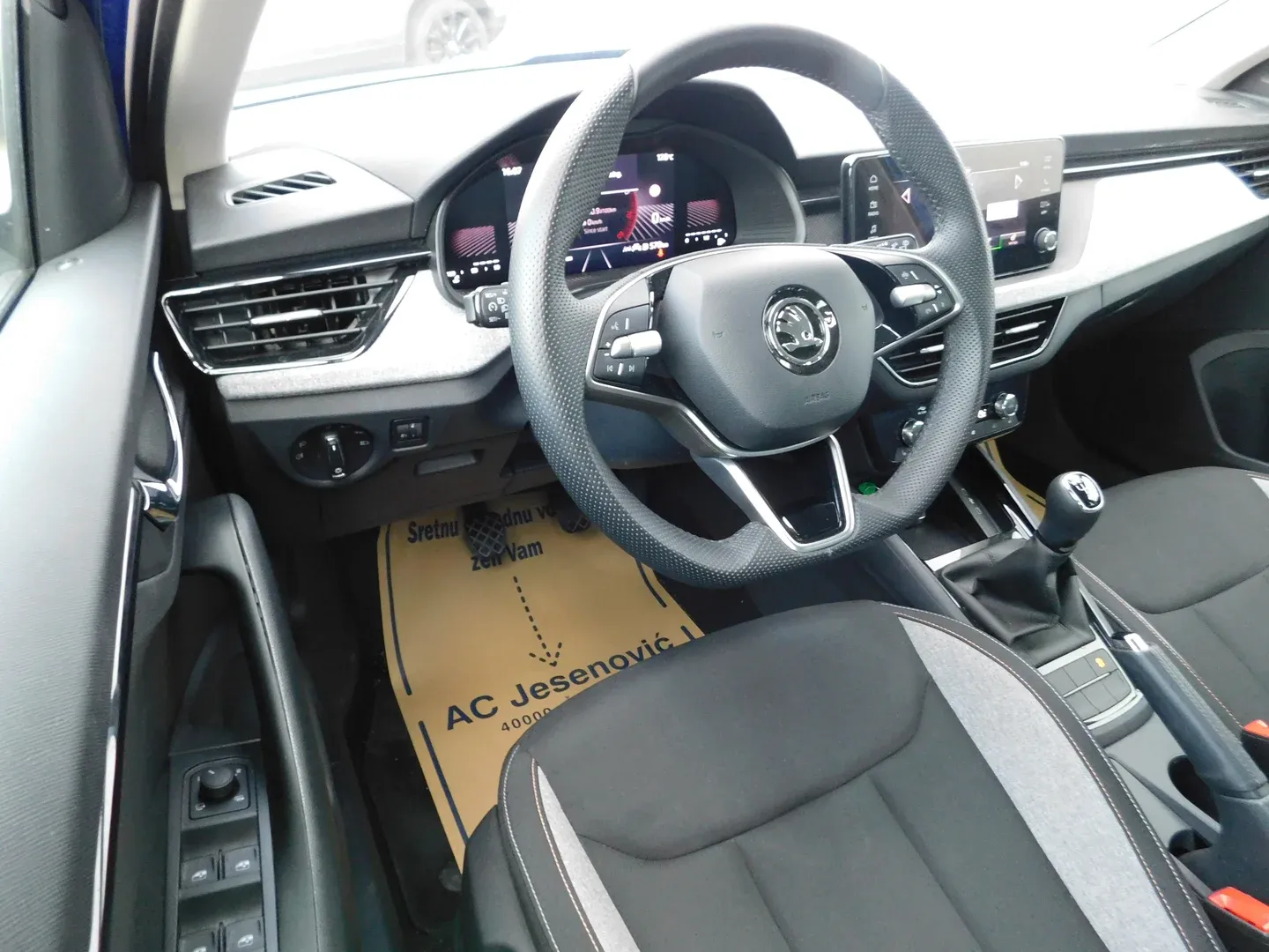 11796 škoda kamiq fl selection 1.0 tsi - slika 9