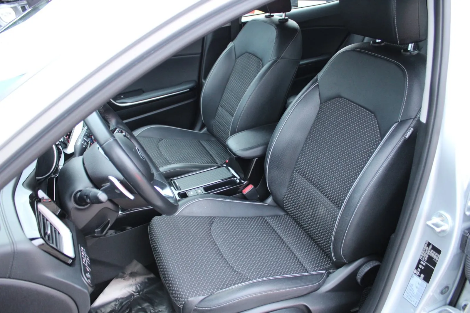 kia xceed 1.6 gdi phev automatik *navigacija, kamera* - slika 17