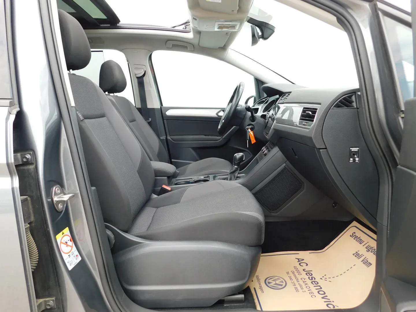 08819 volkswagen touran 1.6 tdi dsg trendline - slika 11