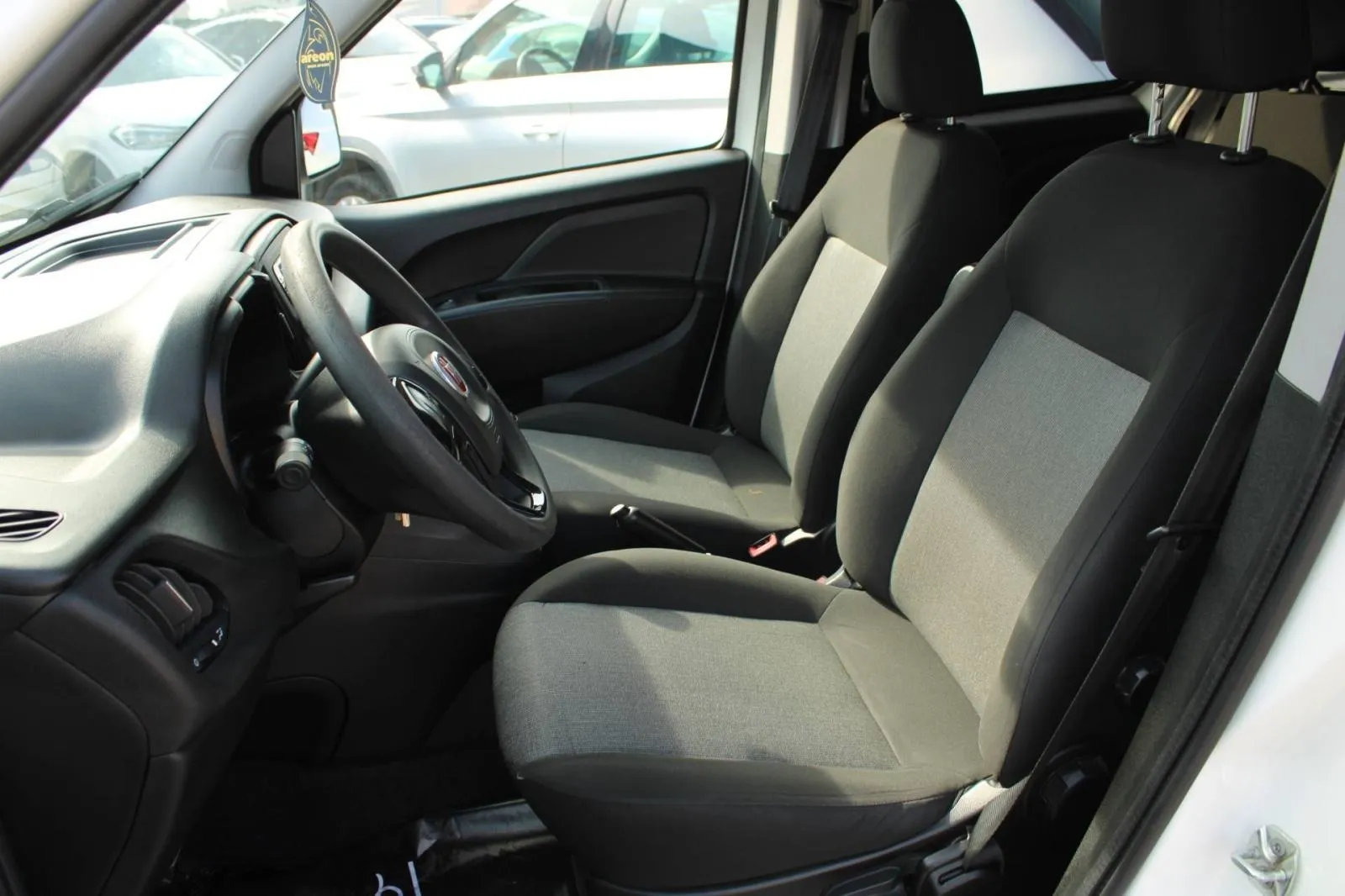 fiat doblo 1.6 mjt n1 - 5 sjedala, 2019 god. - slika 9