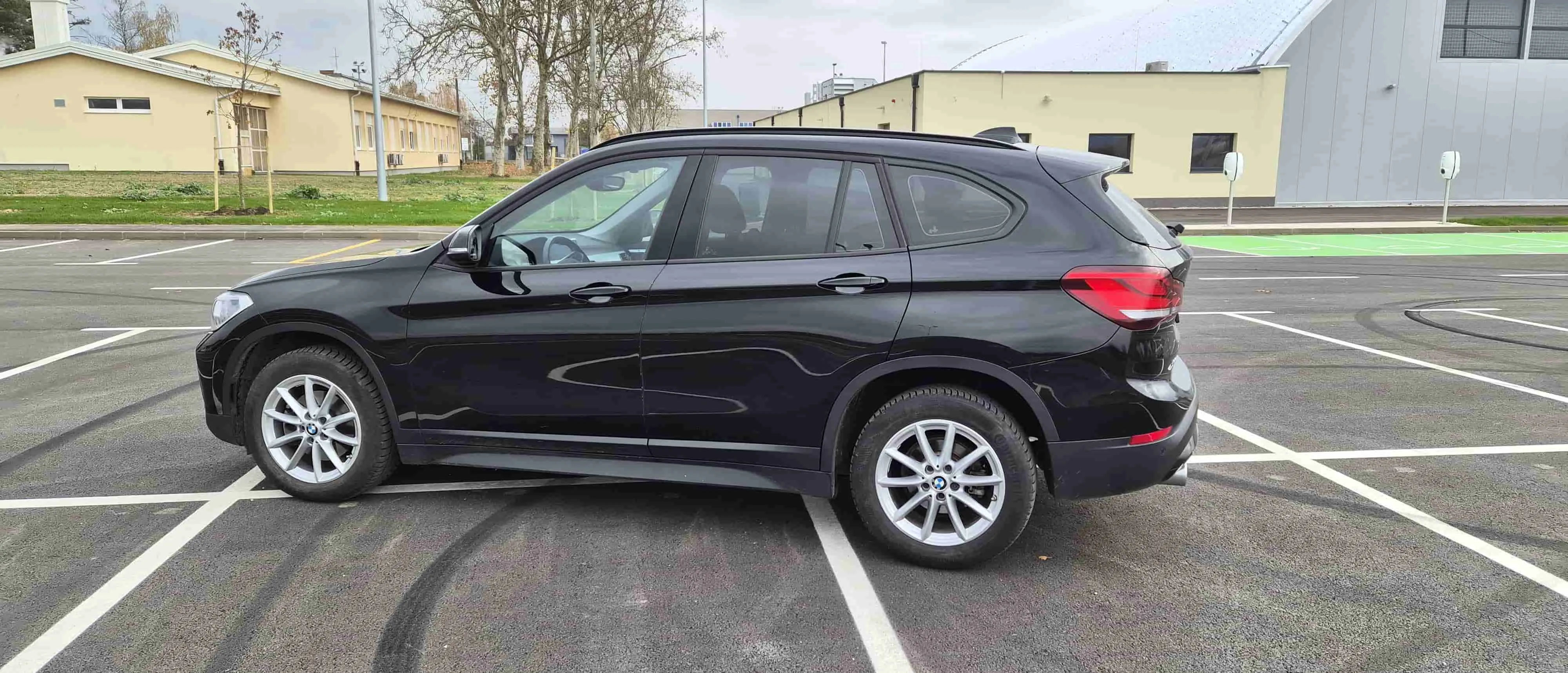 bmw x1 sdrive18d automatik 2021 – 35.000 km – odlično stanje - slika 4