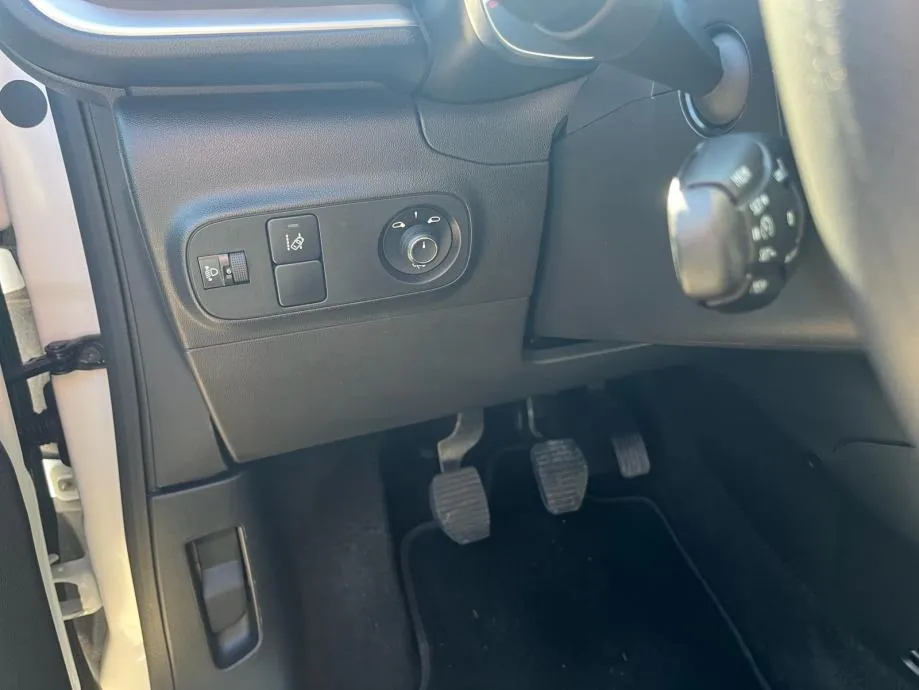 citroën c3 1,2 puretech, navi, tempomat, klima, 4x garancija! - slika 16