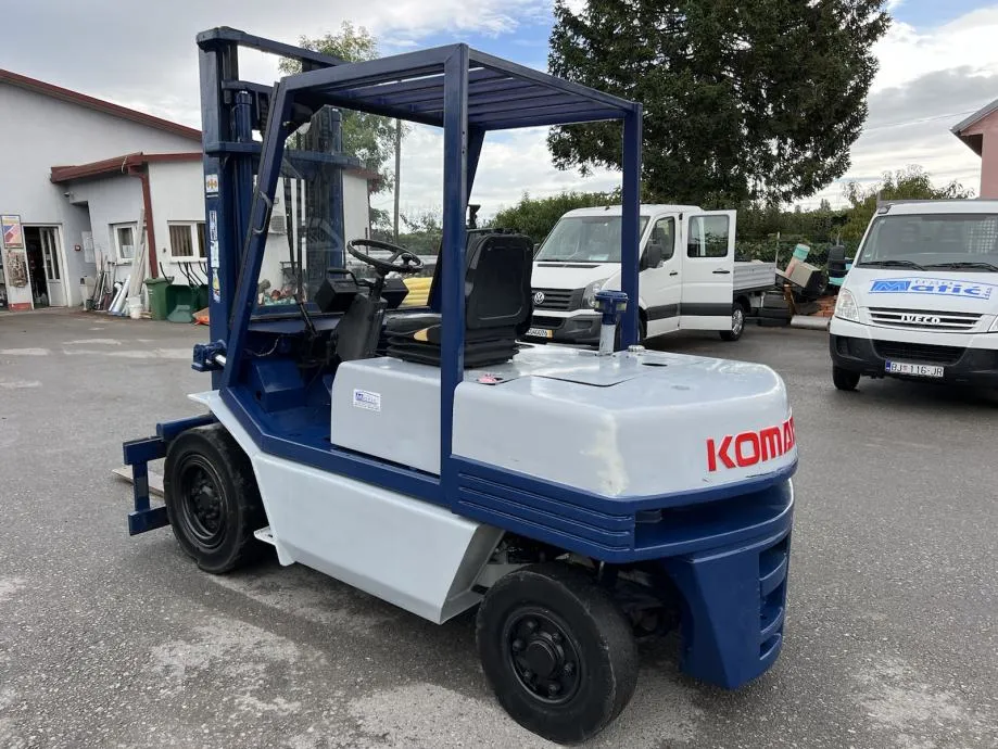komatsu fd 45t - slika 3