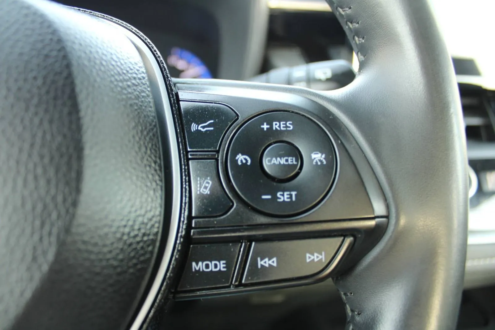 toyota corolla 1.8 hybrid automatik *led, kamera* - slika 19