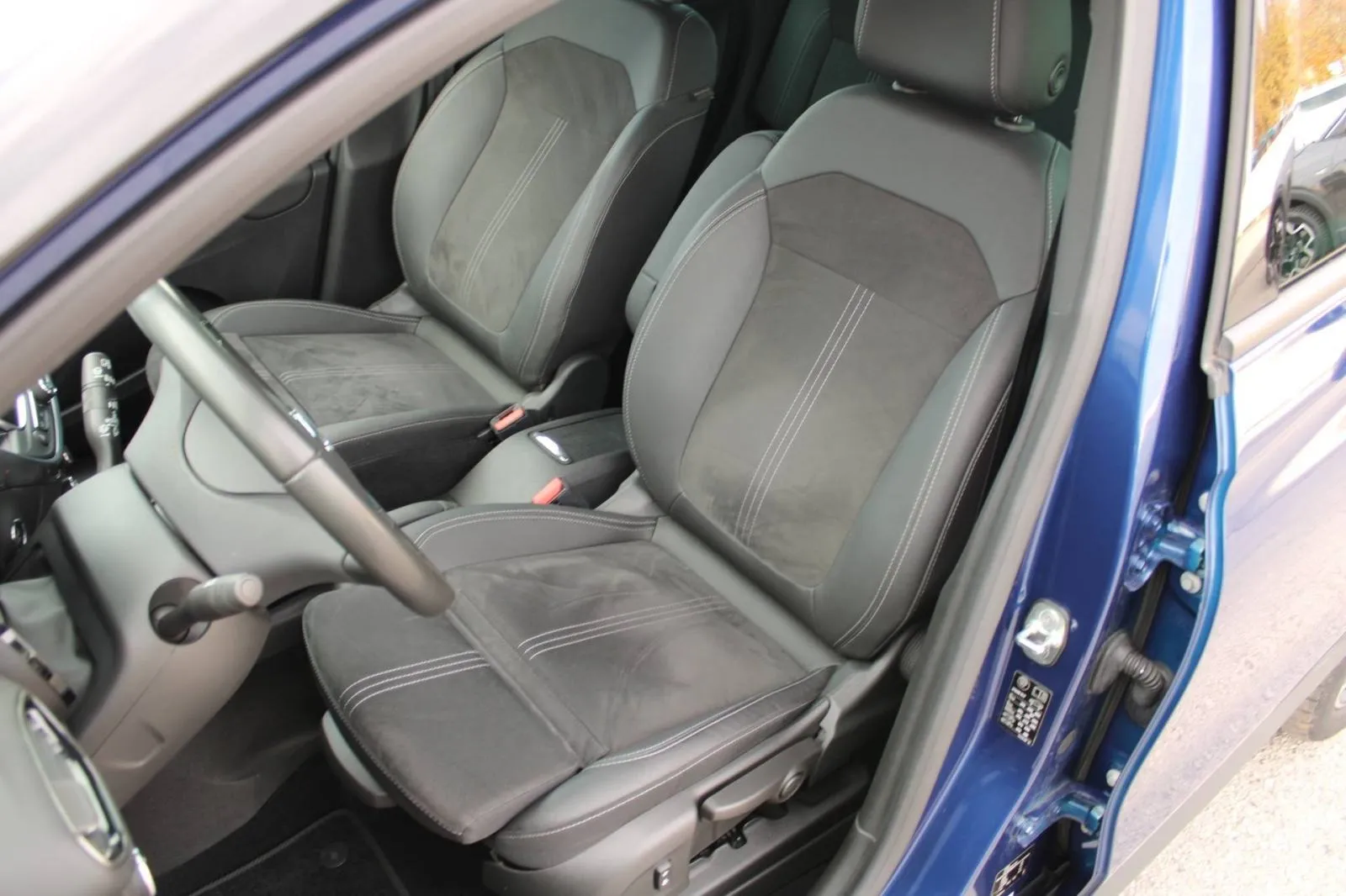 opel crossland 1.2 turbo automatik *led, navigacija* - slika 10