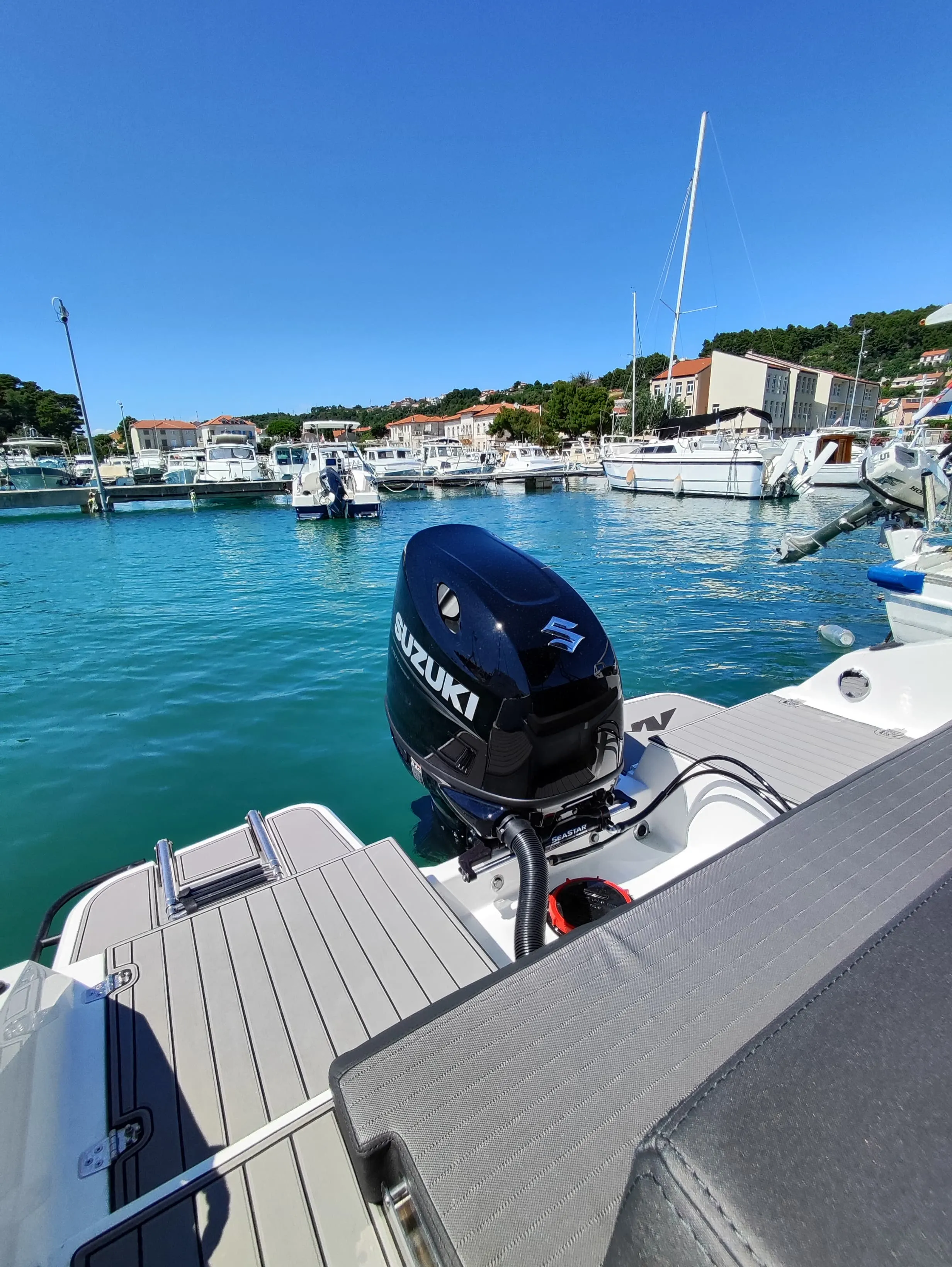 najam broda - northmaster 685 open - 175hp (2024) - slika 6