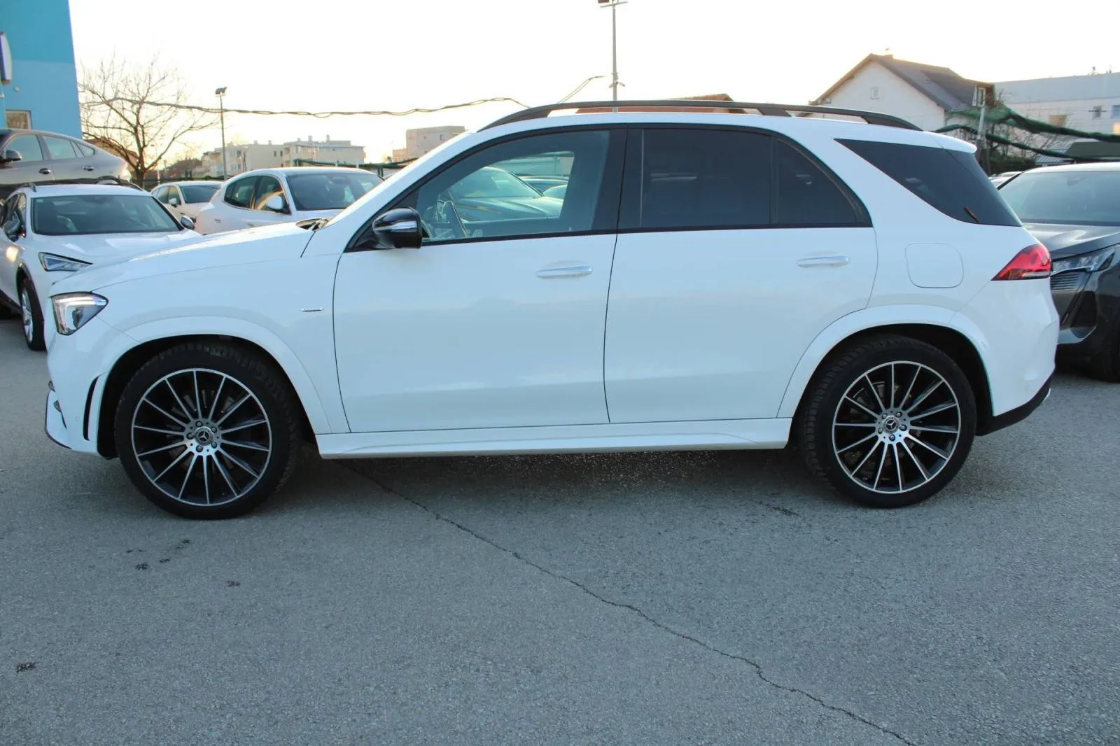 mercedes-benz gle 350de amg automatik - slika 8