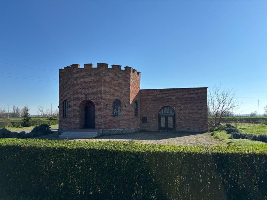poslovna zgrada: kneževi vinogradi, destilerija i kušaona, 2500 m2 - slika 20