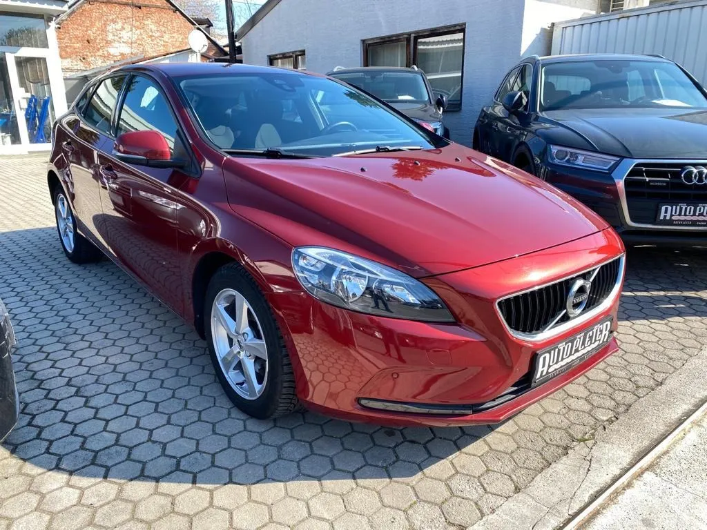 volvo v40 2.0 d kinetic, navi, park kamera, 4x garancija! - slika 19