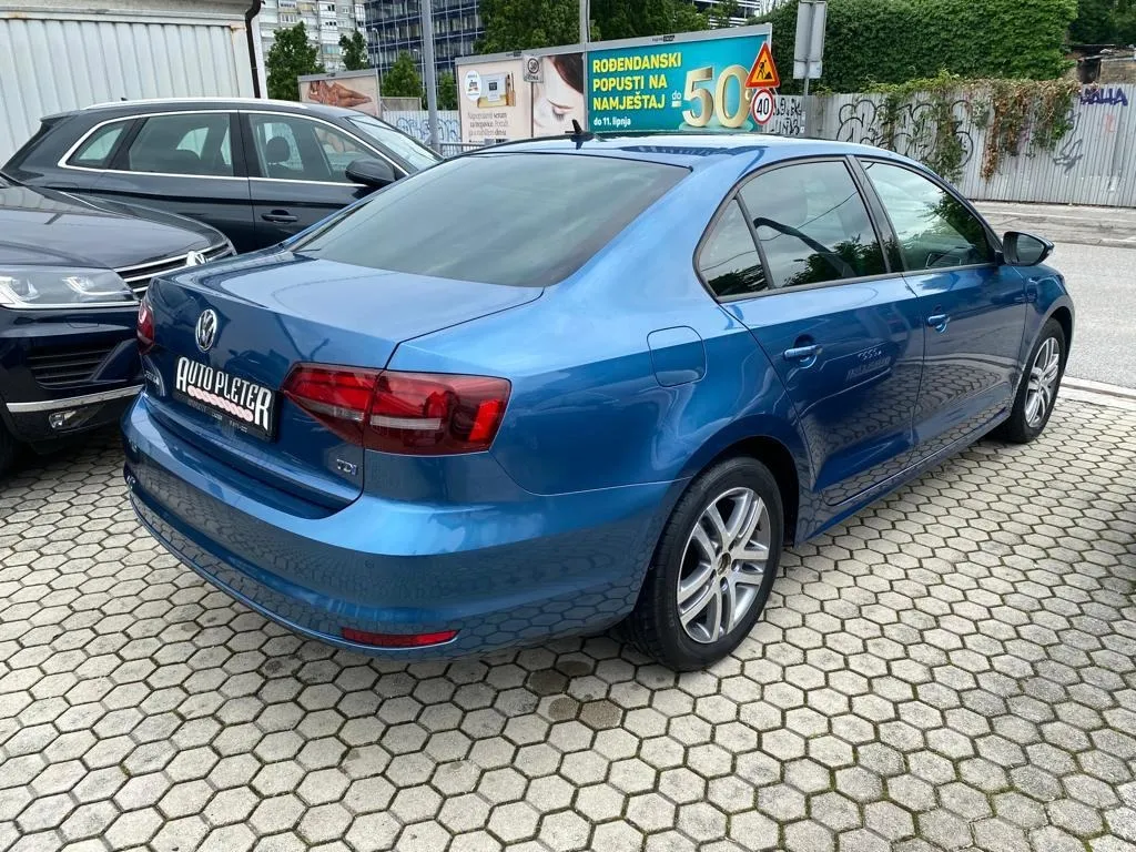 vw jetta 2.0 tdi comfortline, park. senzori, tempomat, 4x garancija! - slika 8