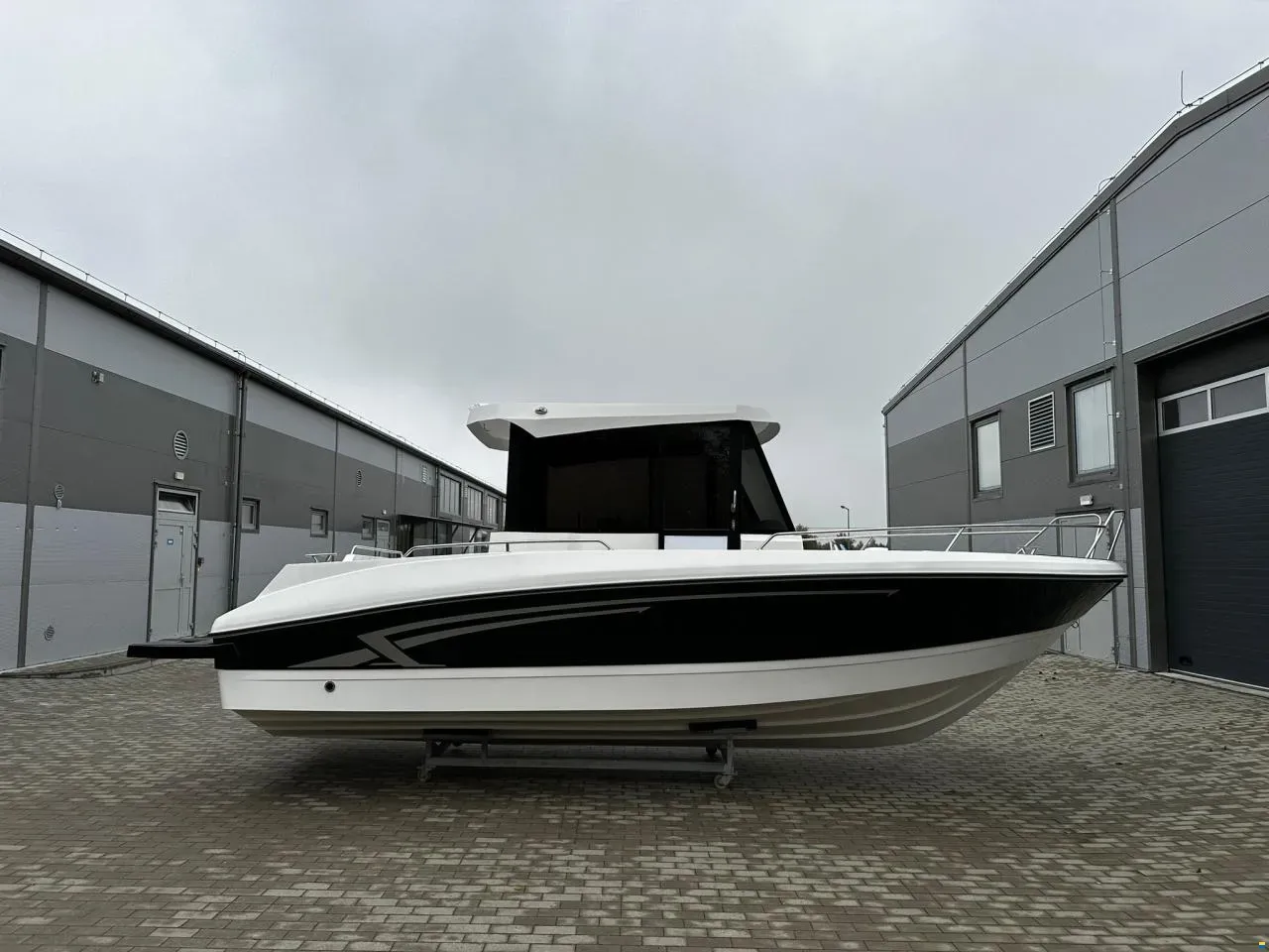 marion 722 pilothouse - slika 27