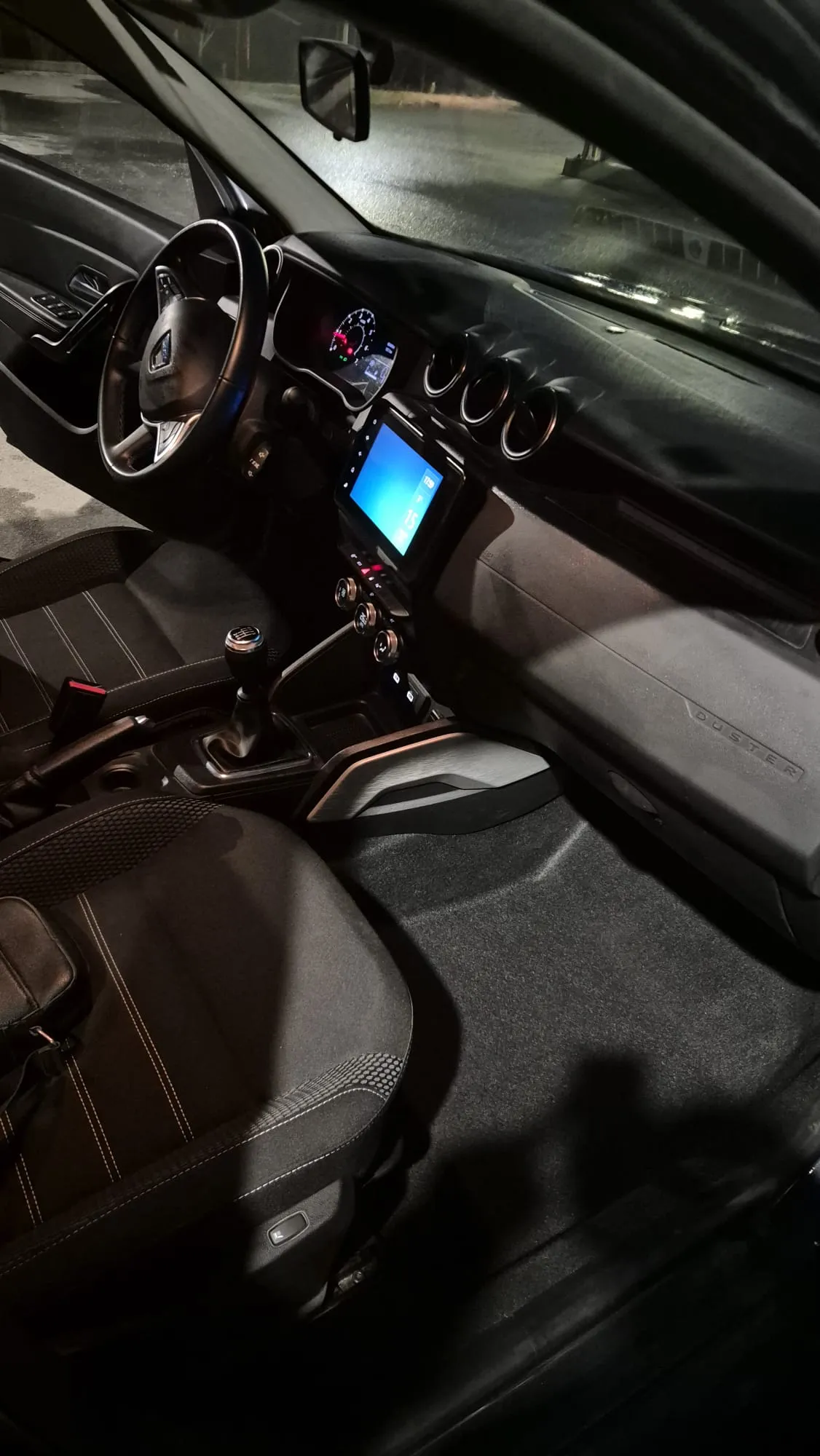 dacia duster 1,5 dci prestige ,66400km, 2022 g. reg 03/2027 nije uvoz - slika 9