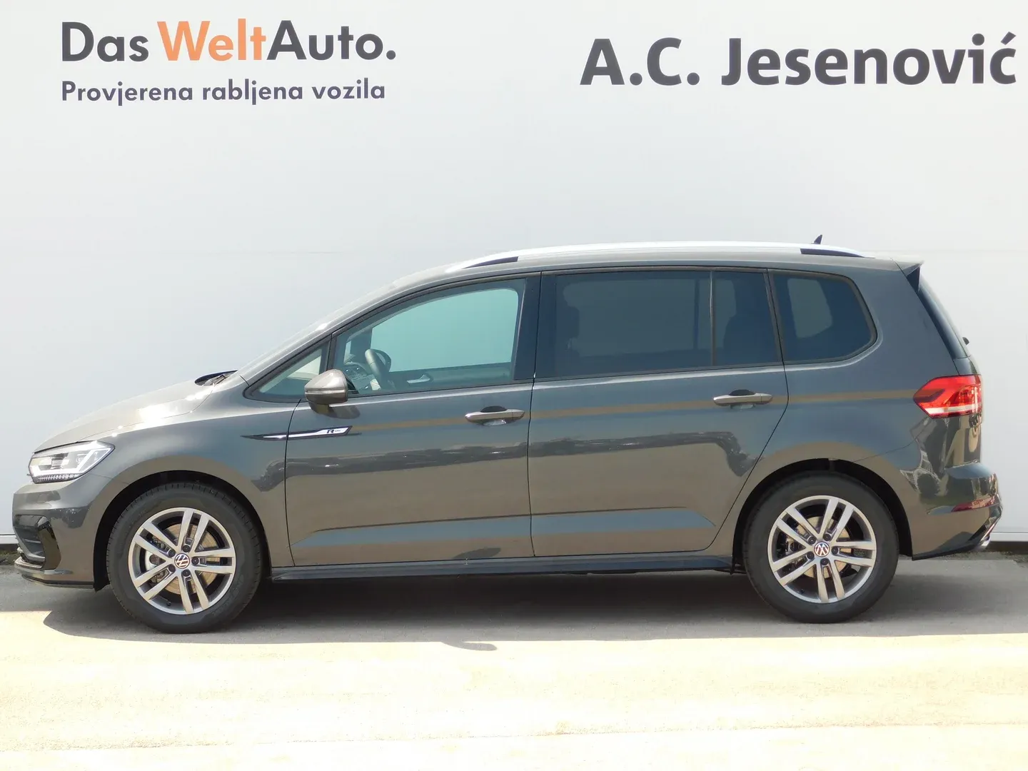 12790 volkswagen touran 2.0 tdi dsg r-line - slika 6