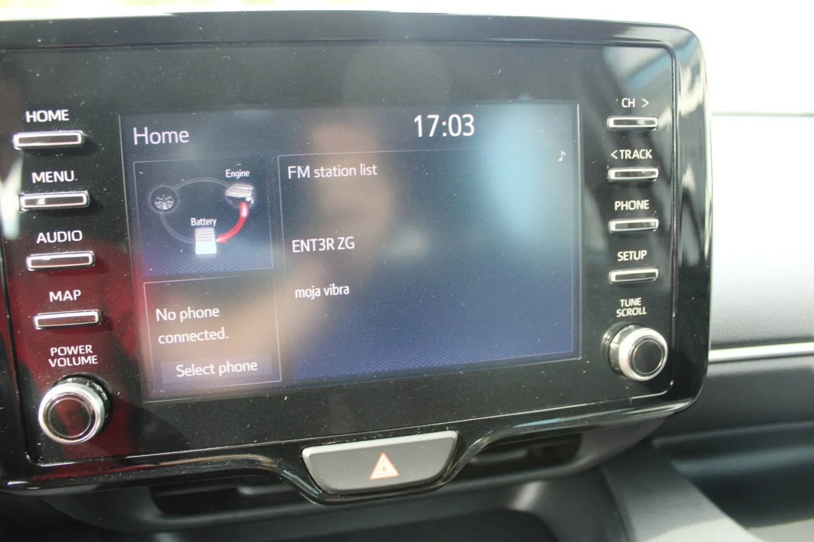 toyot yaris 1.5 hybrid automatik *kamera* - slika 20