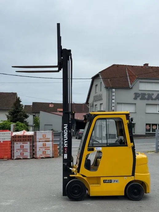 hyundai 18d viličar - slika 7