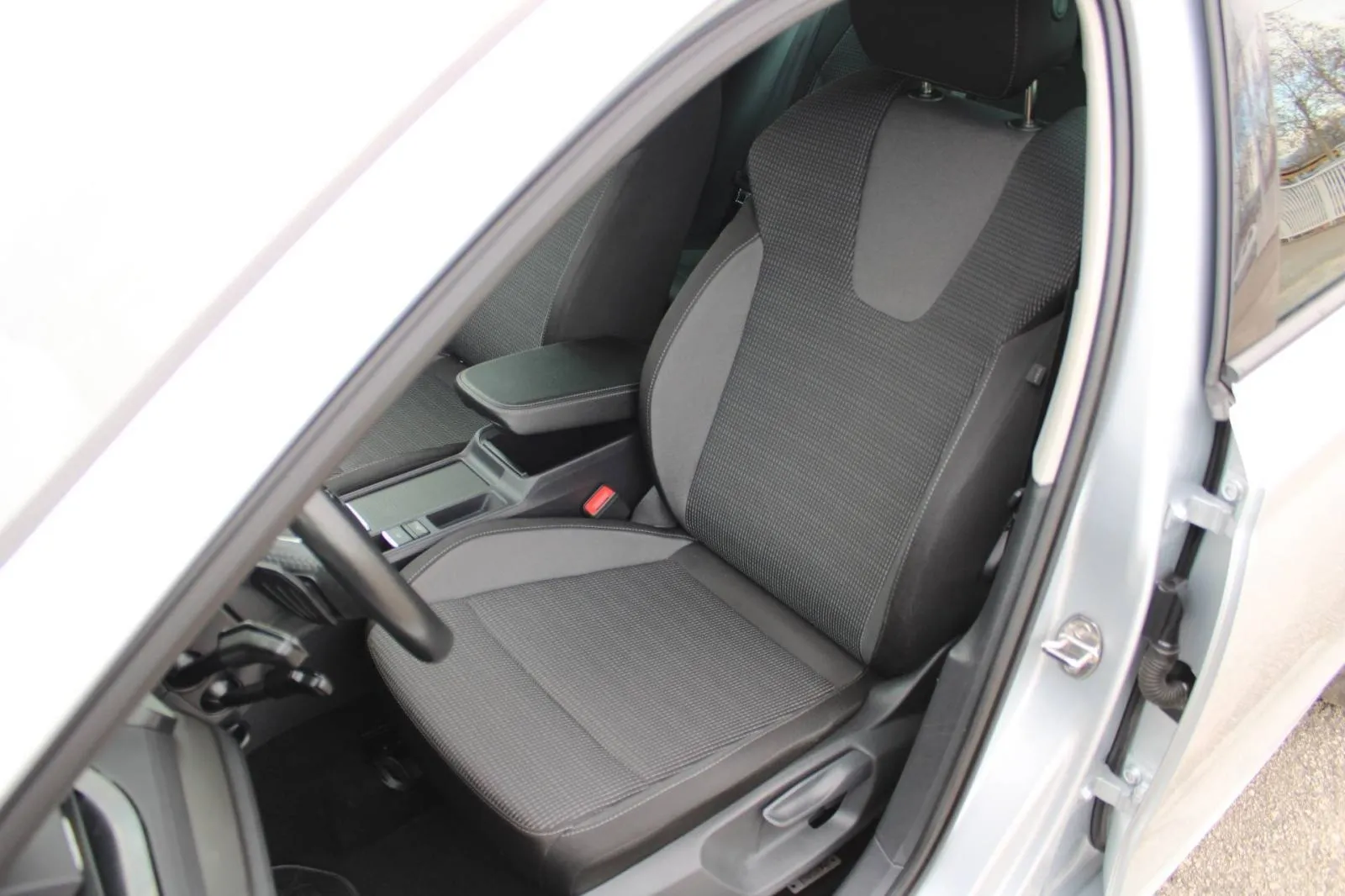 škoda octavia combi 2.0 tdi dsg 150ks *led, navigacija* - slika 9