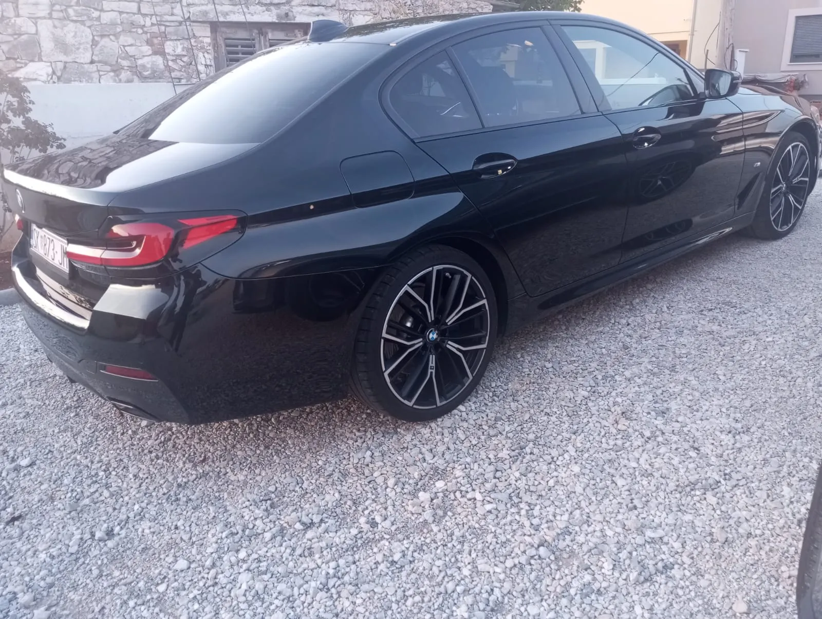 bmw 530e plug-in hybrid m perfomanse head up 4 zonska klima* leasing - slika 6