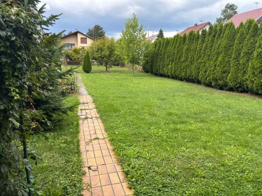 kuća: višnjevac, samostojeća visoka prizemnica, 220.00 m2 - slika 5