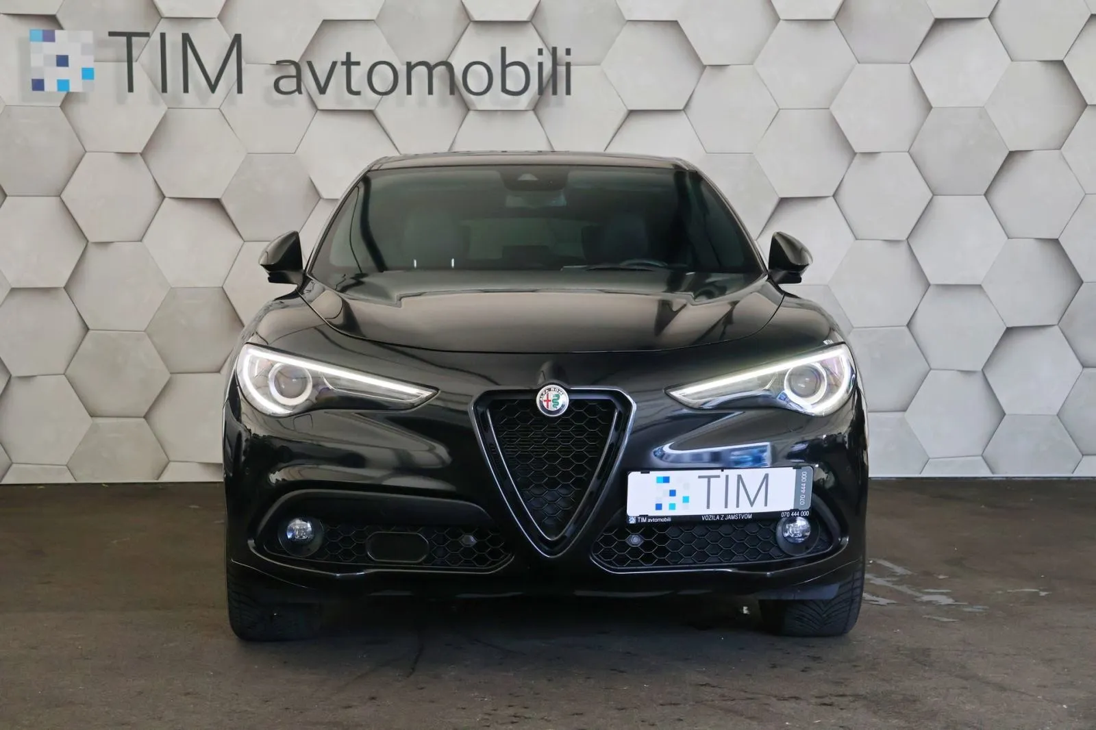alfa romeo stelvio veloce 2.2multijet q4 at8 210km dab navi kamera - slika 5