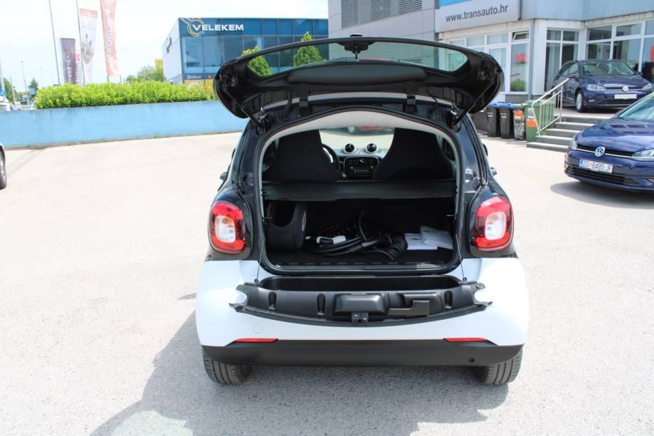 smart eq fortwo električni automatik - slika 9