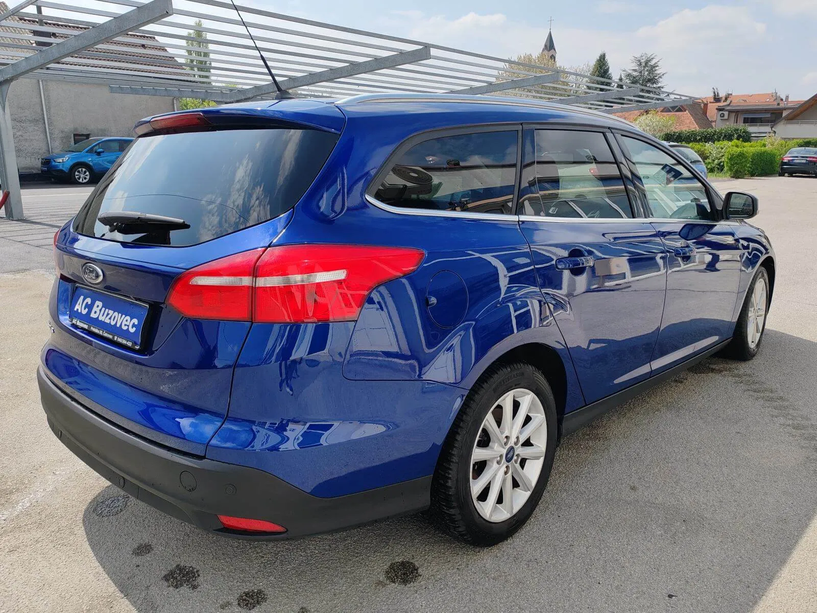 ford focus karavan 1,5 tdci - slika 5