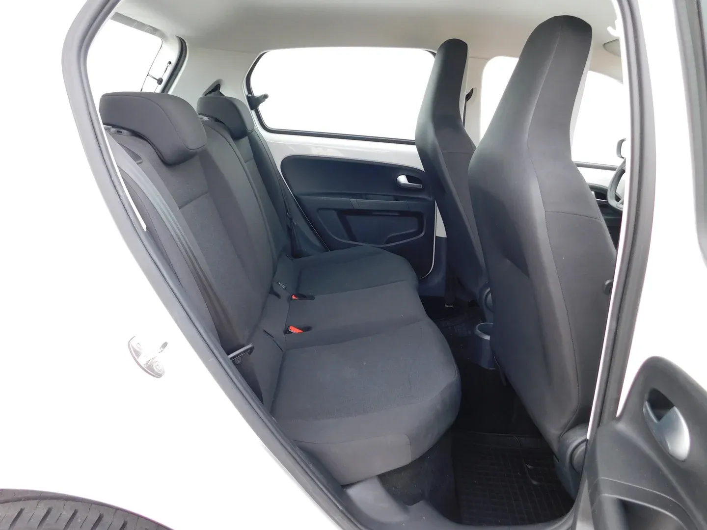 08004 volkswagen up! move up! 1.0 - slika 11