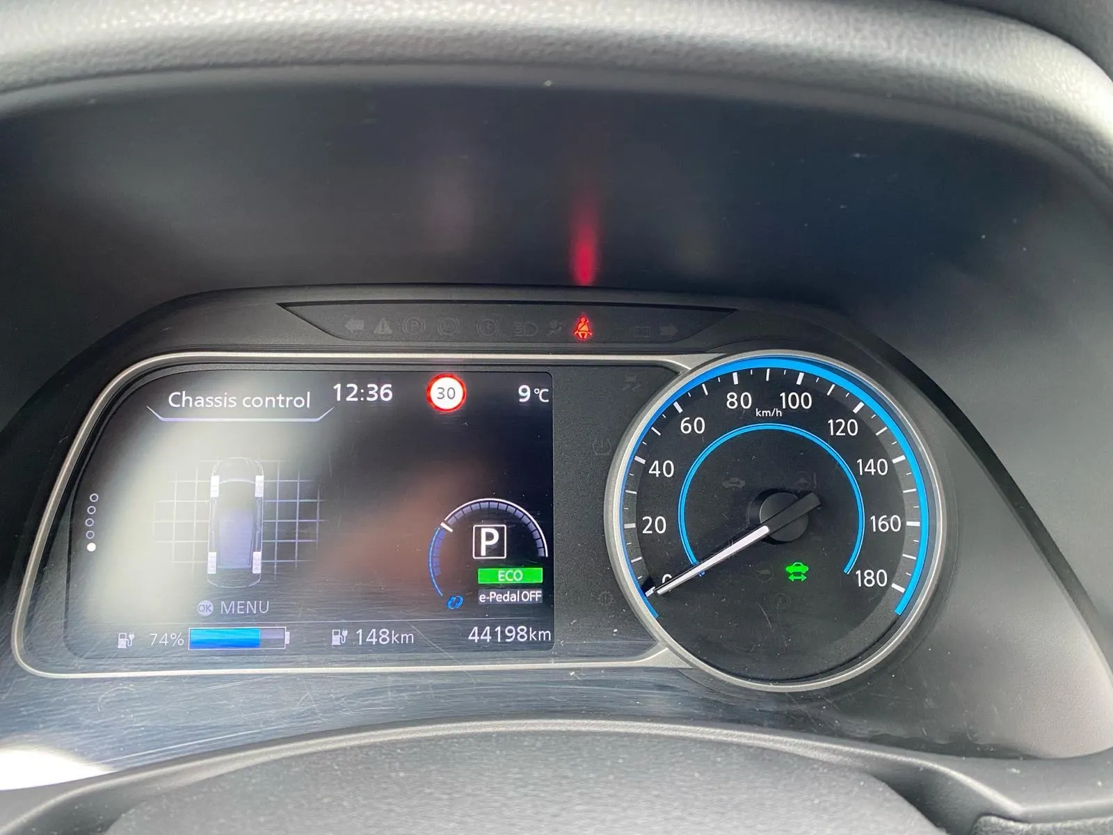 nissan leaf 40 kwh automatik, navi, kamera, 4x garancija!!! - slika 10