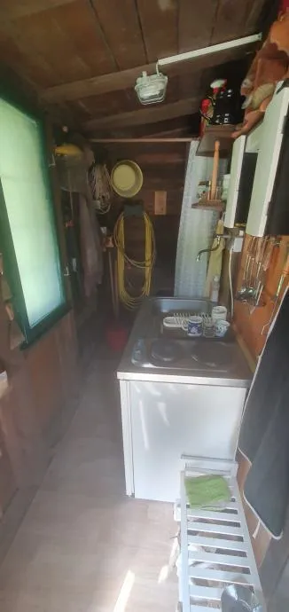 poljana sutlanska, drv. kućica i započ.gradnja kuće na imanju 11600m2 - slika 16