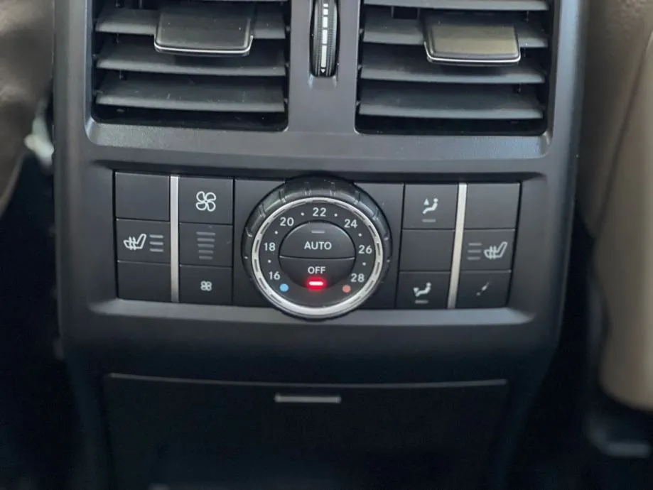 ••mercedes ml 350 cdi 4matic, amg, full oprema•• - slika 17