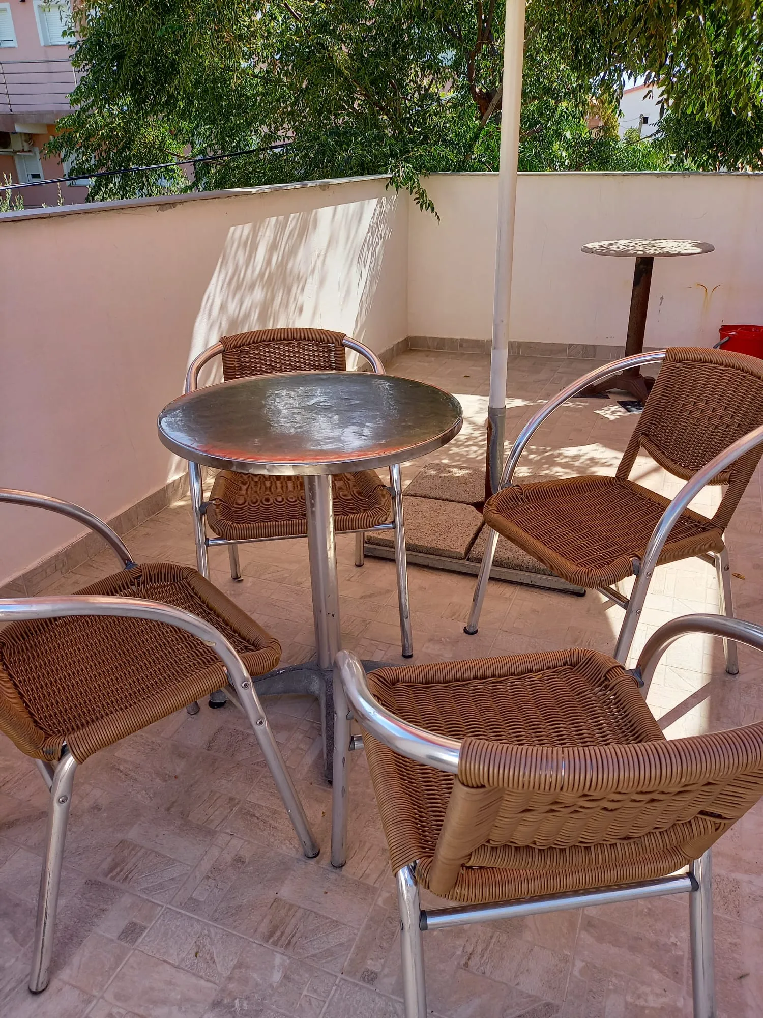 iznajmljujem apartman na viru - slika 12
