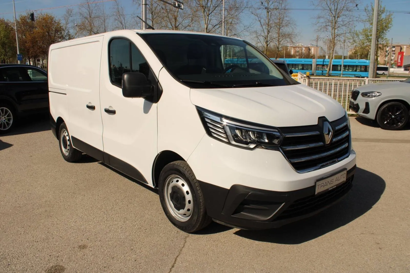 renault trafic 2.0 dci *navigacija*, 2023 god. - slika 3