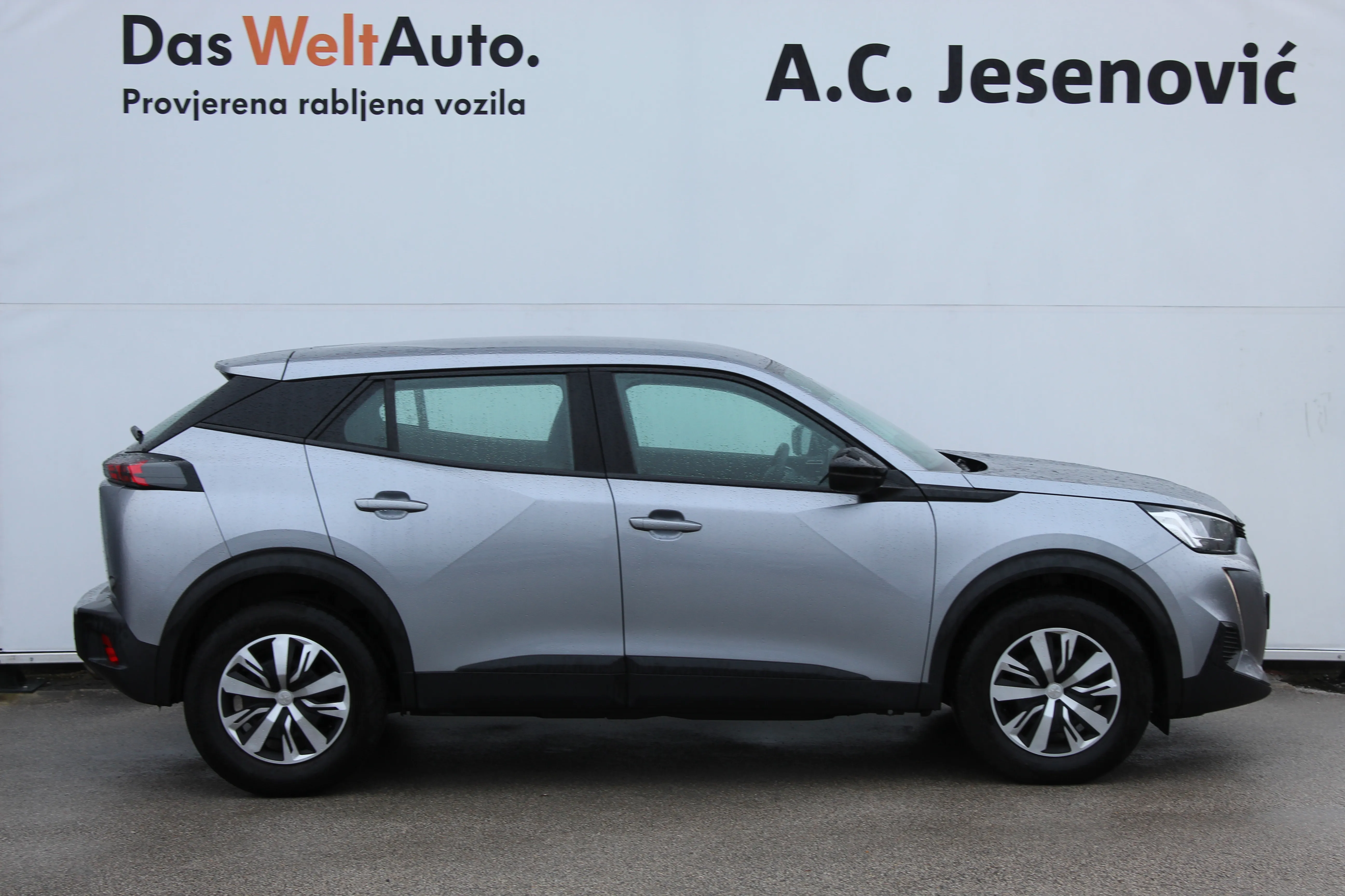 13066 peugeot 2008 1,2 puretech 100 s&s active - slika 4