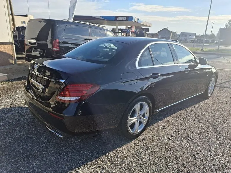 mercedes-benz e-klasa 300 d*245ks*climatronic*navigacija*park.kamera* - slika 5