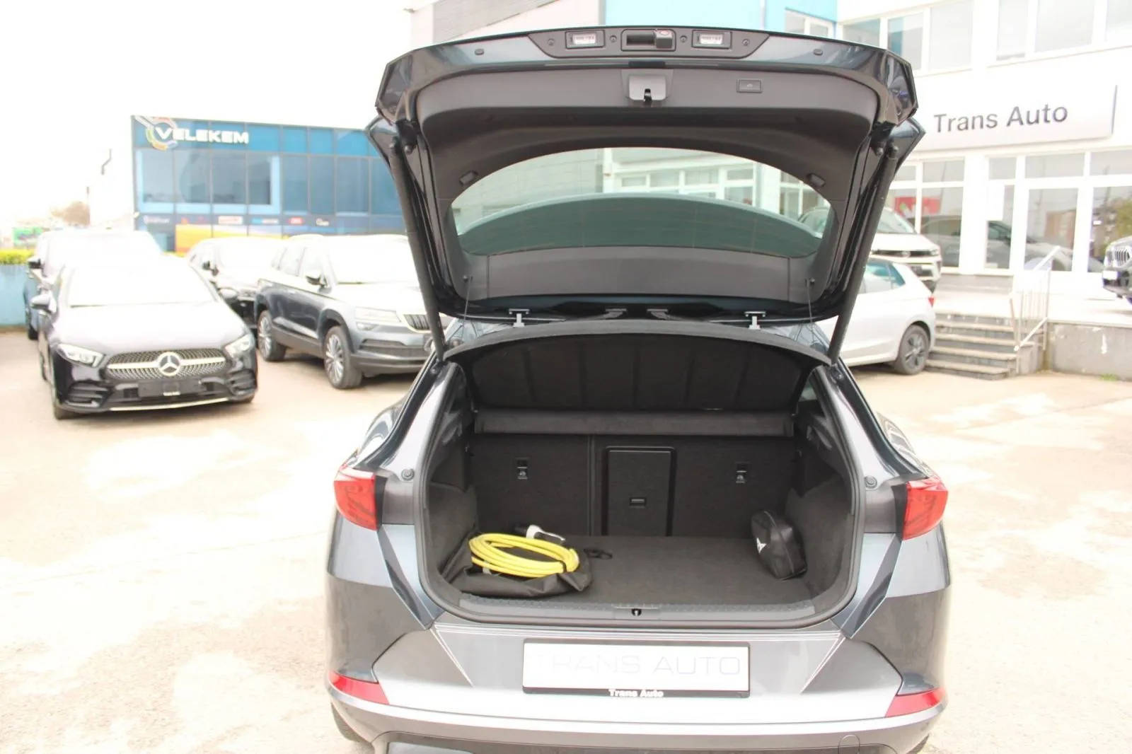 cupra formentor 1.4 e-hybrid dsg *led, navigacija, kamera* - slika 10