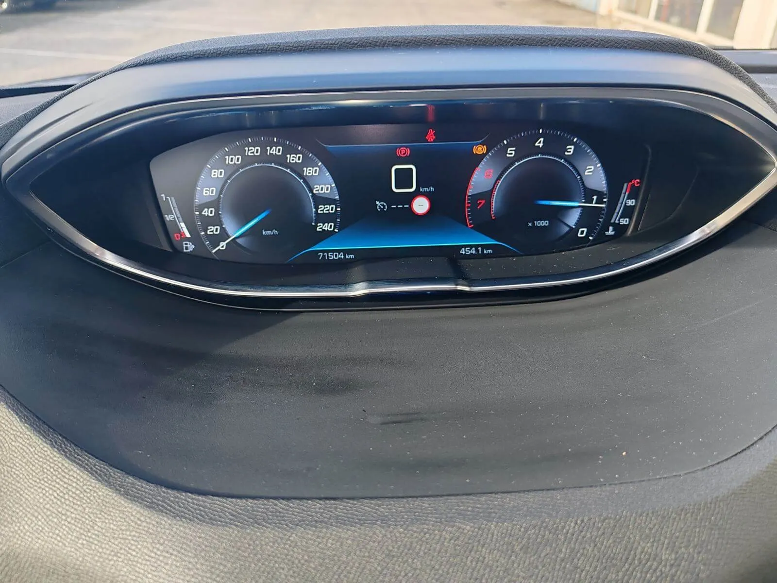 peugeot 3008 1,2 puretech - slika 15