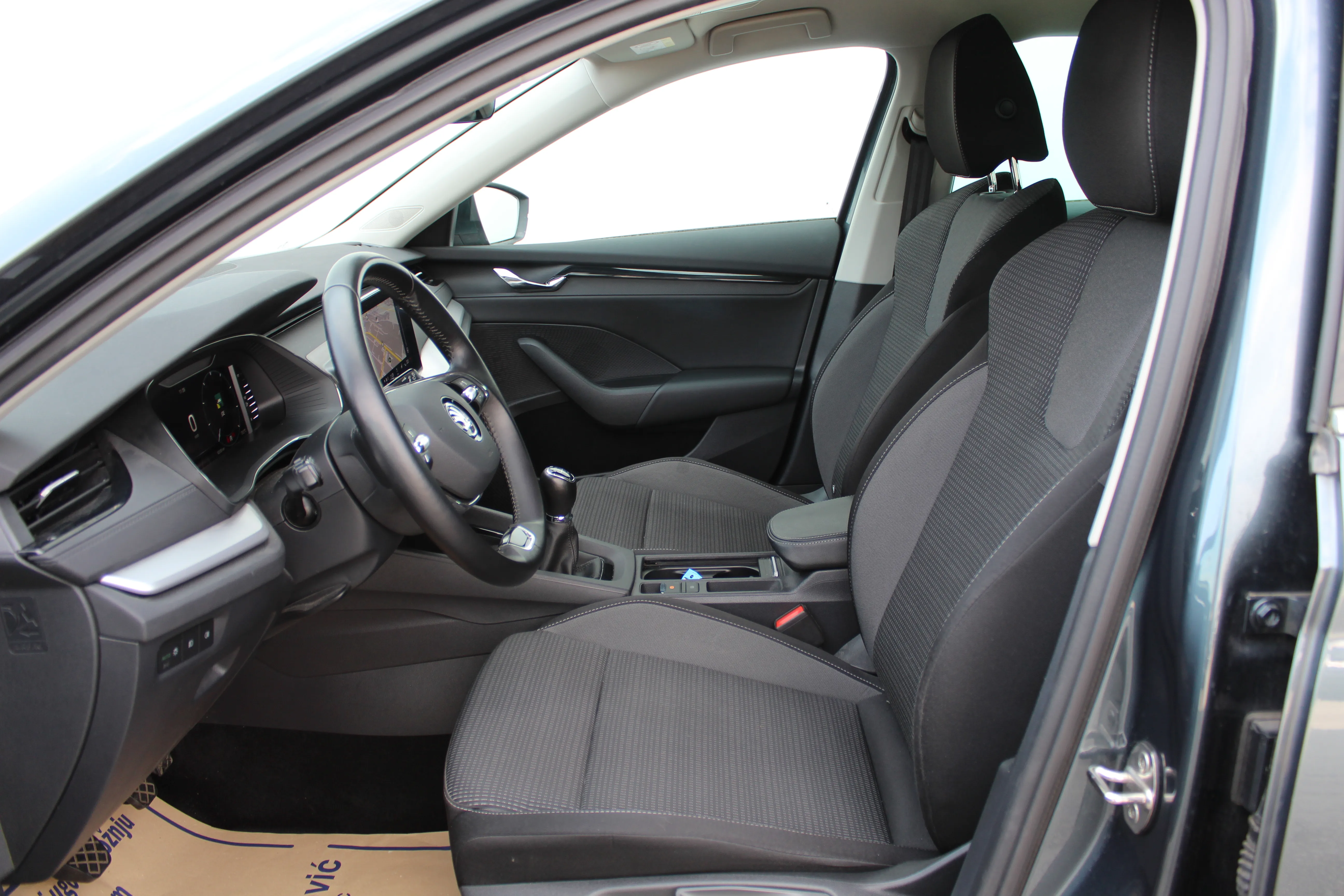 13143 škoda octavia combi ambition 2.0 tdi - slika 8