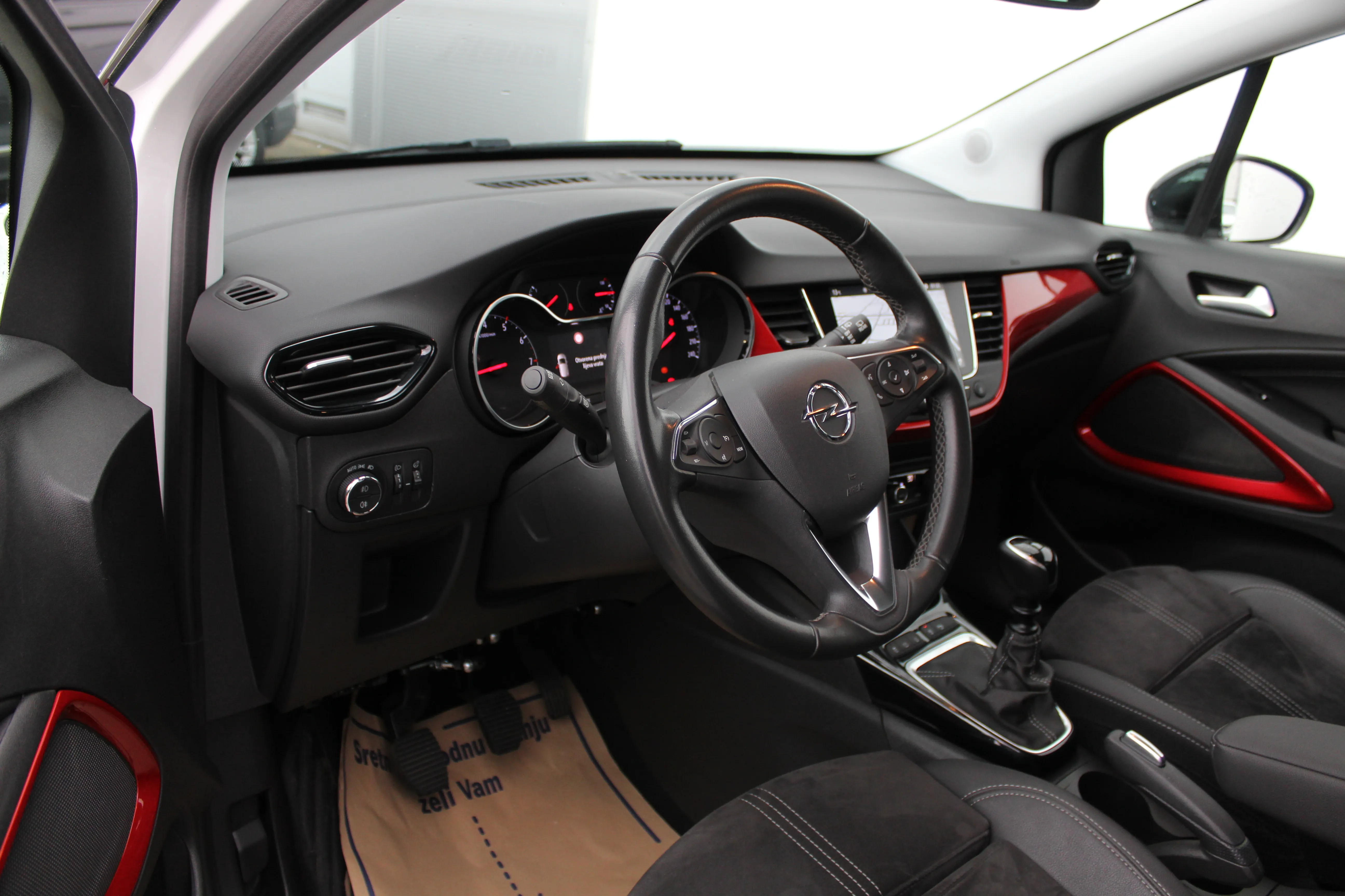 13230 opel crossland gs line - slika 9