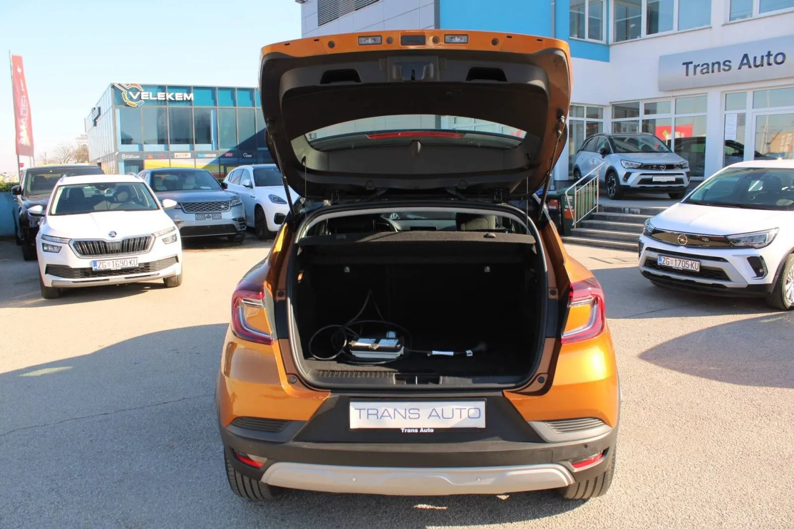 renault captur 1.6 e-tech 160 automatik *led, kamera* - slika 14