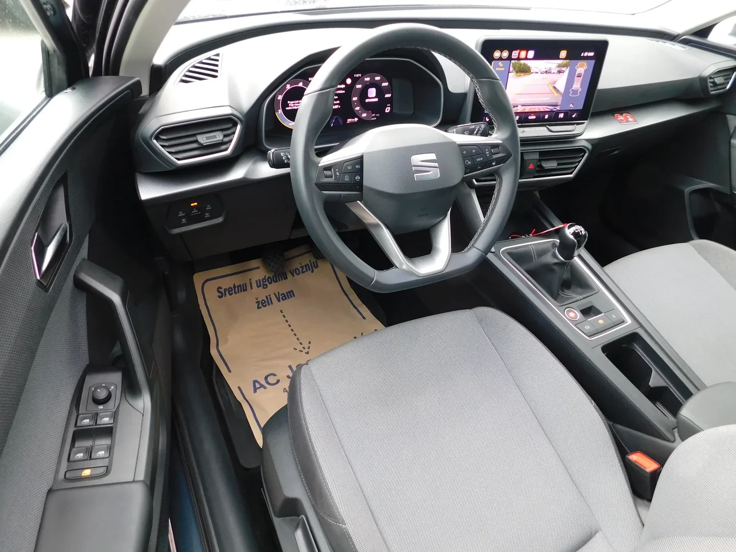 12588 seat leon 2.0 tdi evo style - slika 9