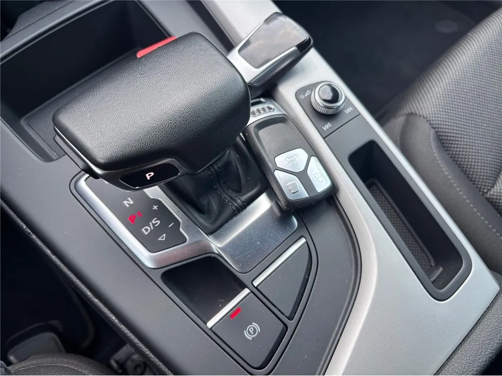 audi a4 2.0 40 tdi 150kw 7-speed s tronic - slika 15