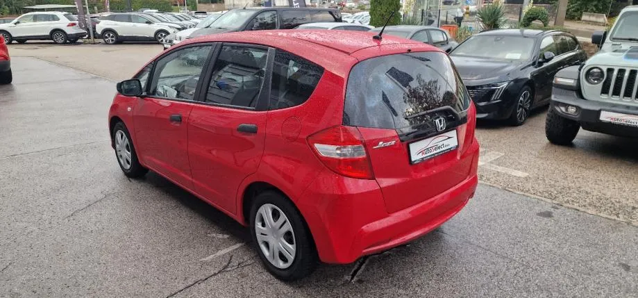 honda jazz 1,2 - 2014 - 140.000km - klima - servo - reg 1 god !!! - slika 4