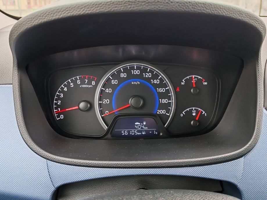 hyundai i10 1,0 2015 god,55000 km,klima,kartice - slika 14