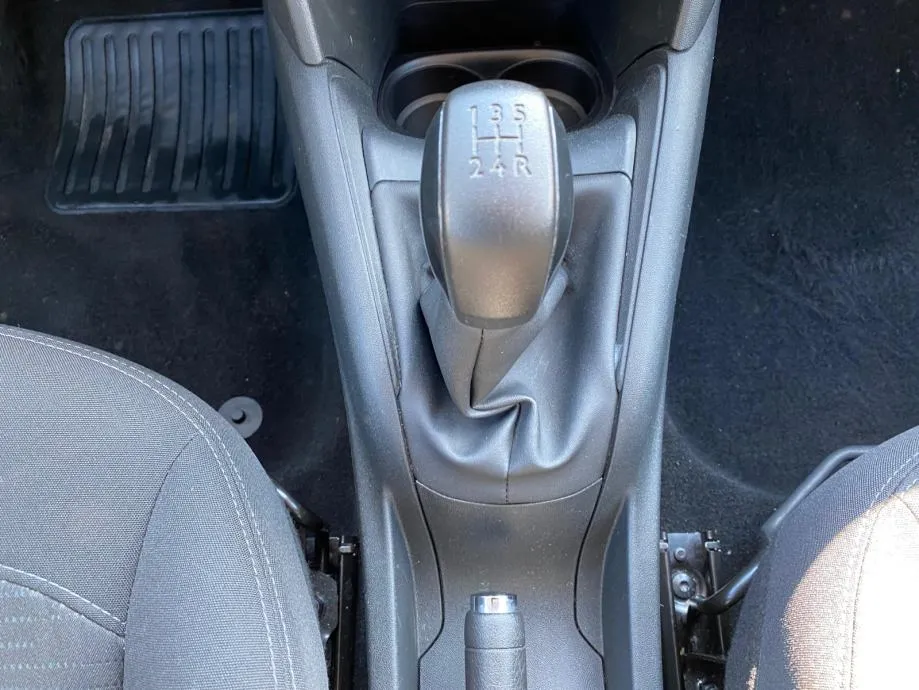 peugeot 208 1,2 puretech berline premium 4xgarancije - slika 16
