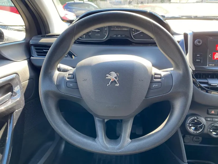 peugeot 208 1,2 puretech berline premium 4xgarancije - slika 12